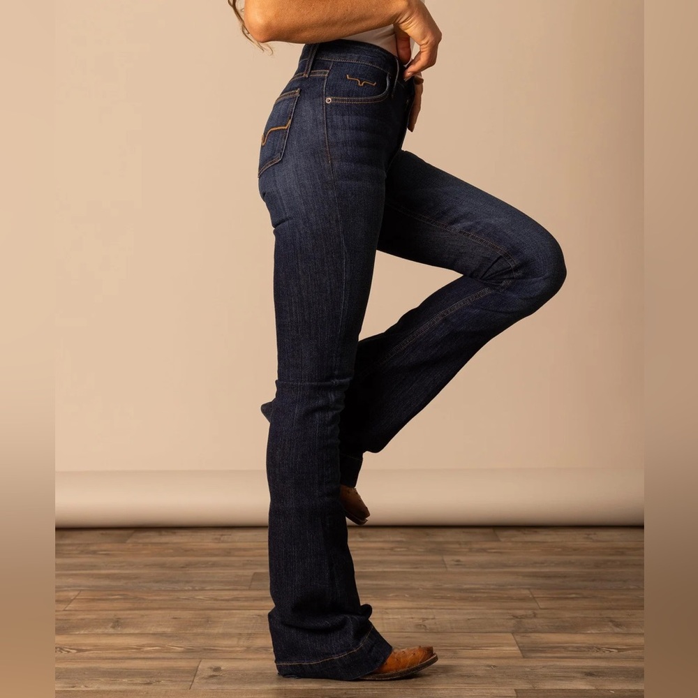 Kimes Ranch Jennifer high rise flare leg 2/36 NEVER WORN BRAND NEW W/O Tags